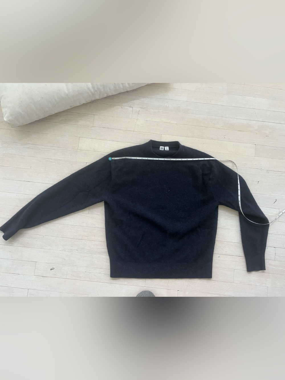 Uniqlo unisex dark navy sweater
